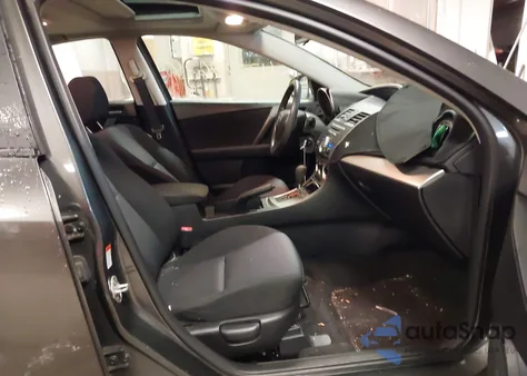 2010 Mazda Mazda3 I Touring из США, поврежденный, VIN JM1BL1SF2A1179421